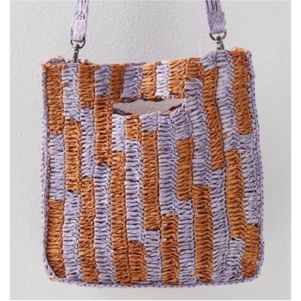 Free People Brunch Date Clutch removable Shoulder Strap NWOT - Picture 7 of 8